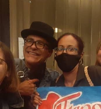 marianelita1978's tweet photo. Conocer a tu primer amor platónico desde que tenias 4 añitos no tiene precio...

En las nubes...

#ExMenudo #MiguelCancel #MiMenudoFavorito

I❤you @MiguelCancelOf https://t.co/3k1X5T7w2K