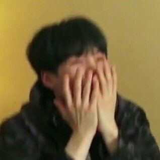 _vantenr's tweet photo. ¿QUÉ BILLIE &amp; JUNGKOOK QUUEEEEEEEEEÉ? https://t.co/OJ7cjKC9fe