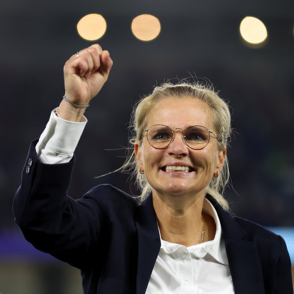 🥇 The <a href="/UEFA/">UEFA</a> 2022 Women's Coach of the Year...

Congrats, Sarina! 🤩
