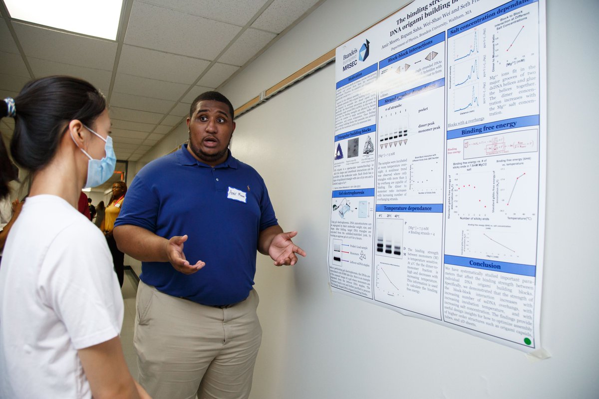 BrandeisMRSEC's tweet photo. #tbt to this year's SciFest with our #REU and #SMURF students! 17 MRSEC students from @BrandeisU @_HamptonU @csuf and @smithcollege presented their summer research to Brandeis community members and guests
@NSF @BrandeisScience @BrandeisInquiry https://t.co/pwgUduc0WT