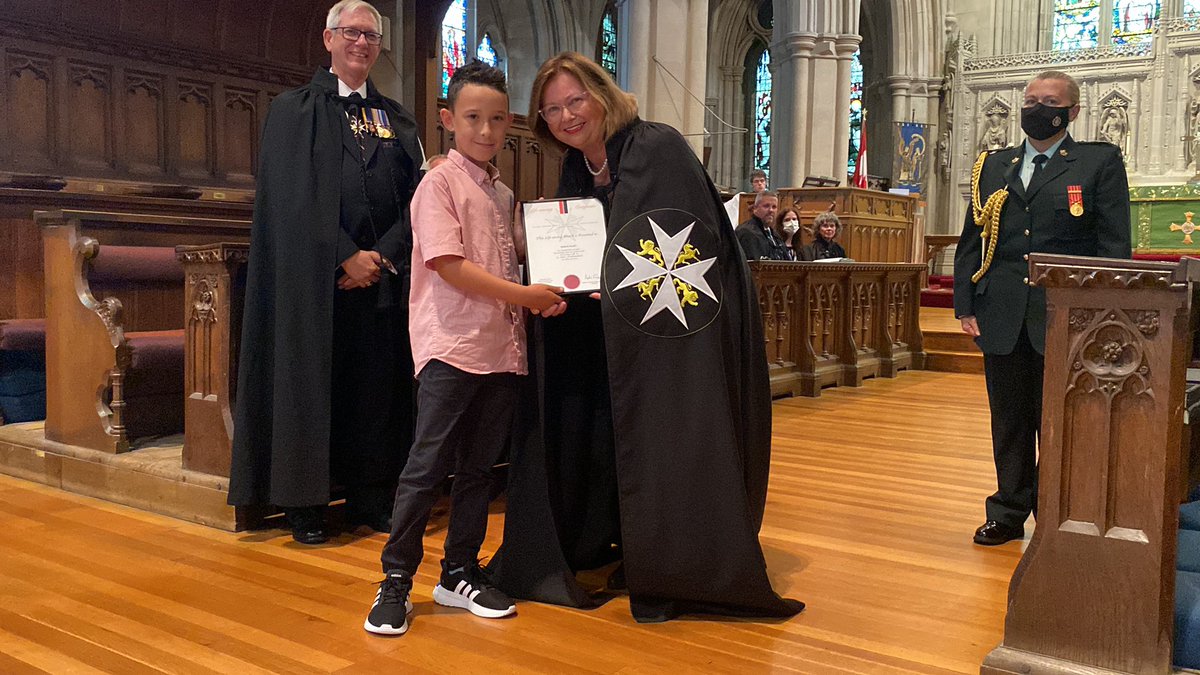 _SaraStrickland's tweet photo. Simon Hart is the youngest recipient at just 9 years old. He is being recognized for performing abdominal thrusts and saving his grandmother from choking. https://t.co/9VFHDTE403