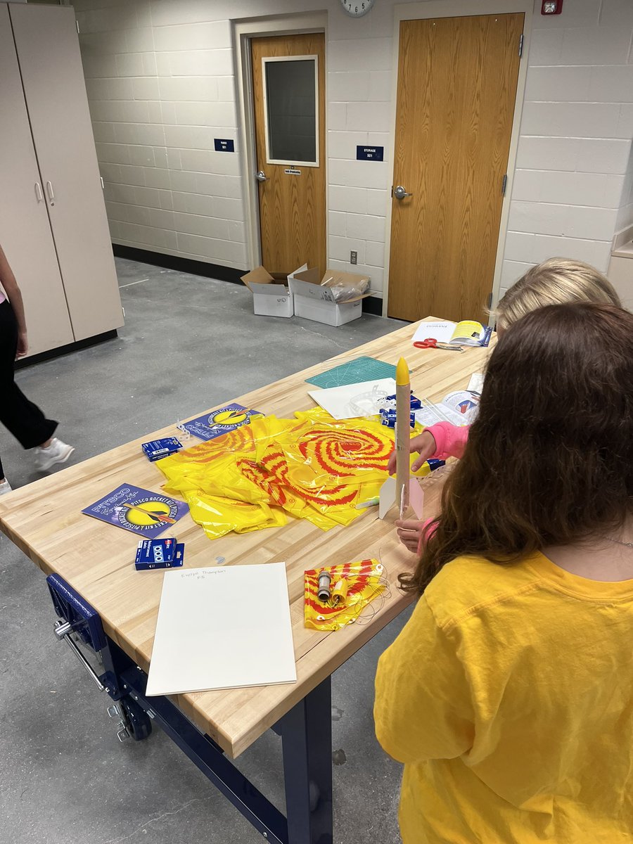 ElkhornPS_ERMS's tweet photo. We’ve got rockets being built in 8th grade today. Our new industrial technology teacher, Mr. Sokolik, is doing a great job getting our students excited about their project! #WeAreRidge #EPSAchieves https://t.co/HygjEd0P6b