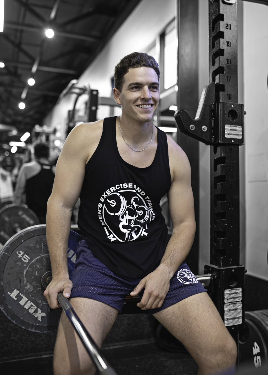 tlprogear's tweet photo. Smiling because it’s no longer a rest day 🙏🏼

#MEATSportswear #TeamMEAT
#Bodybuilding #Fitness #Training #Gym #Losangeles #Workout #Strength #Power #New #Stringers #FlatBottom #Mesh #Shorts https://t.co/NVQG5PhKZQ