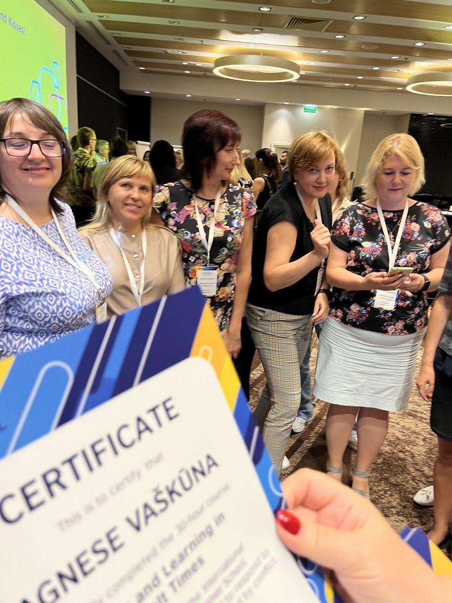 ColmMcGiv's tweet image. Humbling &amp;amp; invigorating to support teachers from #Ukraine️ &amp;amp; Central Europe at our #Warsaw summer school ‘Teaching and learning in difficult times’. “This course gave us techniques, yes, and it also gave us hope’ one teacher told me. Their determination and commitment is strong