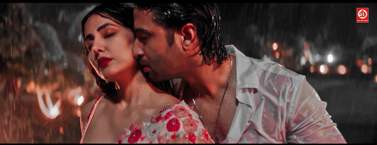 Kirty69990181's tweet photo. These frames❤️‍🔥🤌
#ShaHina's sizzling chemistry has made fire on Baarish.🌧️Their come-back is totally worth for us🫶 
Already 1.1M+ Views,308k 👍&amp; 22k💬 in less than 12 hours

Waiting for more milestones to come🤞
#ShaheerSheikh. #HinaKhan.
#Runjhun @Shaheer_S @eyehinakhan https://t.co/8eS3kC957W