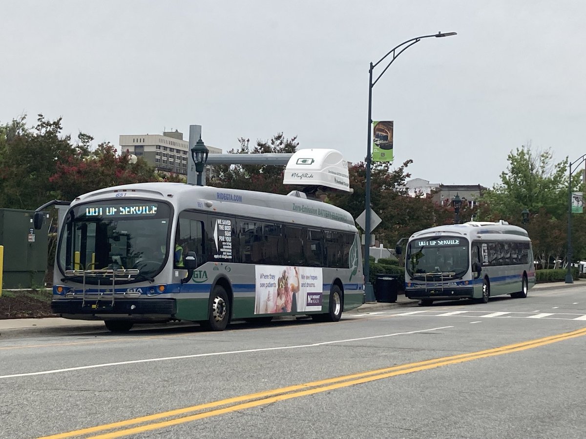 GTAHEAT's tweet photo. Our 2nd overhead quick charger 🚌 🔌 doubles our capacity to recharge buses during the service day! https://t.co/NsF26dA7qR