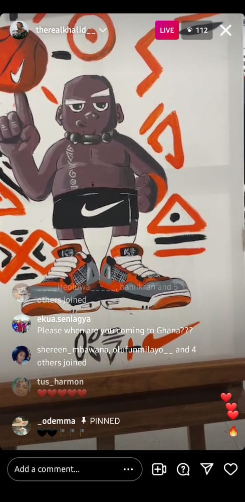 brolastic3's tweet photo. Khalid draw this on his IG live some minutes ago wow, at Nike store 😲😳🔥 wetin Khalid no fit do, talent por. Khalid is already working no time💪
#Bbnaija #BBNaijaSeason7
#khalidisart #khalidTheBrand https://t.co/nrwiXxo3Xc