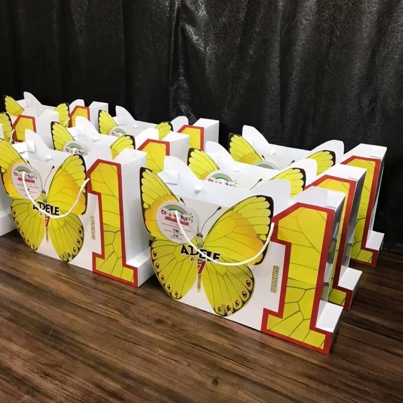 MayEfe1's tweet photo. @mrmacaroni What is an Event without the best  Creactive Event Planner 🤔🤷‍♀️

What is a party without a Heavenly  touch of Decor &amp; Partypacks🦄🧸🌈🍭🍿🍬

Icing On The Cake🥳PROMO PROMO💃🎉
We can't wait to get Creative 🌈🎨 @ your Events😎✌👌

Location Lagos
HOLLA ☎️/WhatsApp  08060598940 https://t.co/POWNbZWzt3