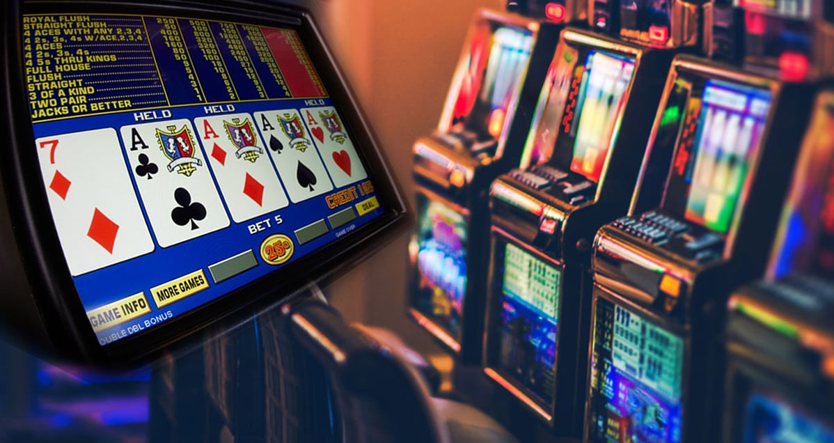 Slots vs Video Poker - Which Pays Out More Online? gobetcasinos.com/video-poker-vs…