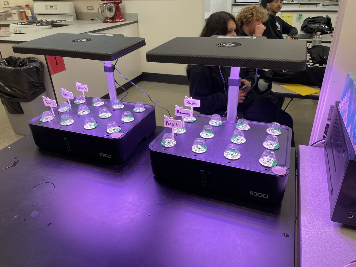 schuyler_gina's tweet photo. .@GrayslakeNorth FCS can’t wait to use fresh herbs in their cooking labs. #D127GetsREAL #isupportCTE @Grayslake127 https://t.co/ytFHk3KOgN