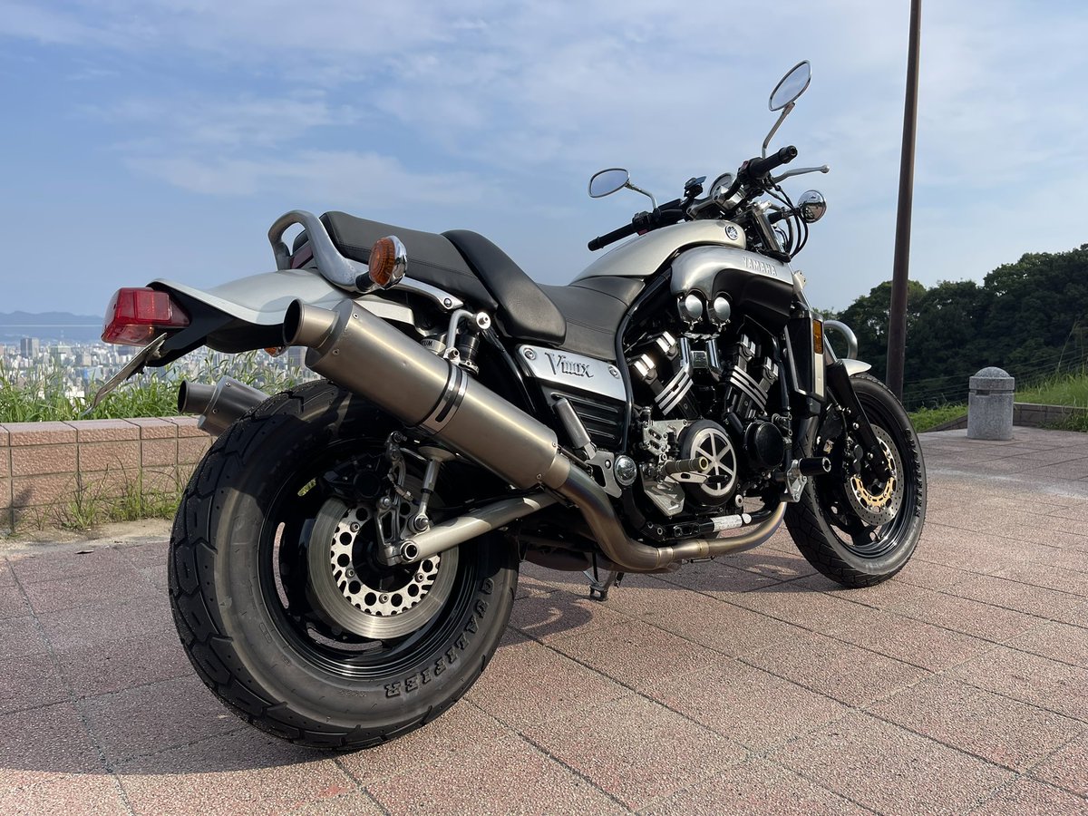 Vmax7746's tweet photo. 諸事情があってVmax1200
手放す事を検討中しています。

車検2年付、タイヤ前後新品、事故歴なし、他絶好調！

購入希望の方はDMください https://t.co/6zTPS9DoH2
