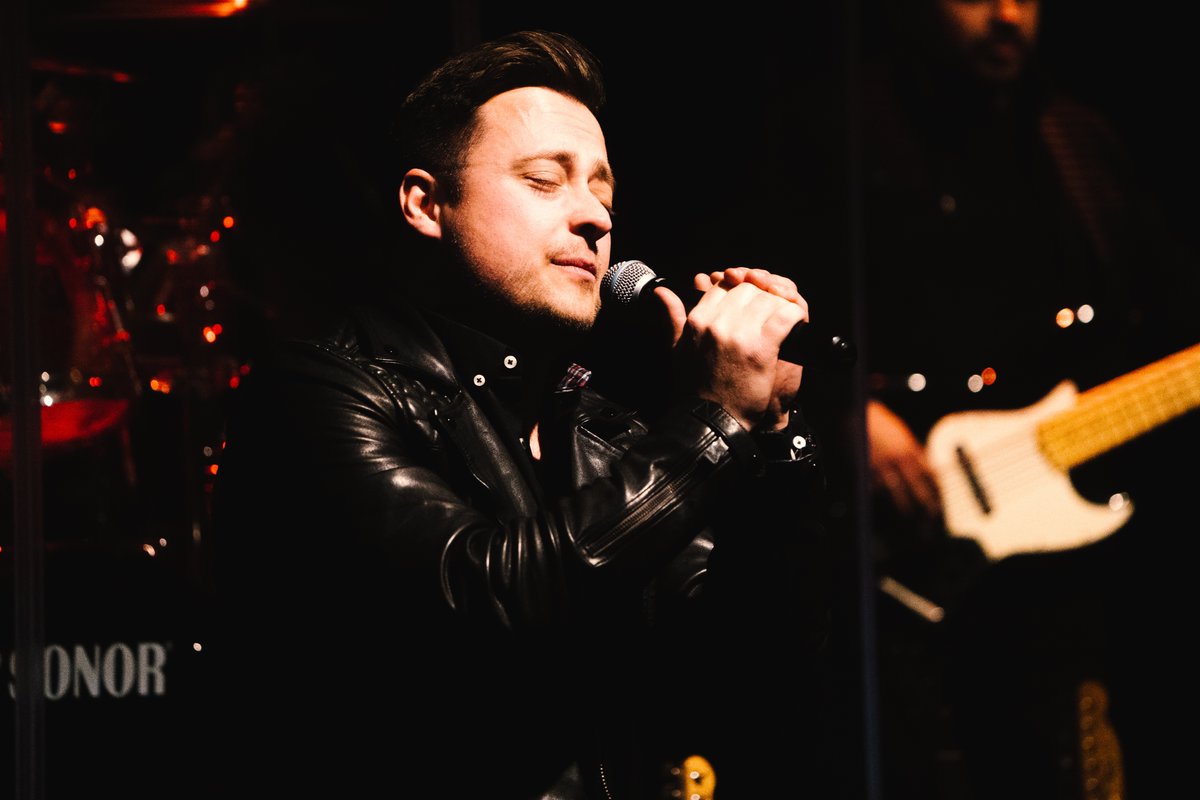 Ultimate Classic Rock show tweet media