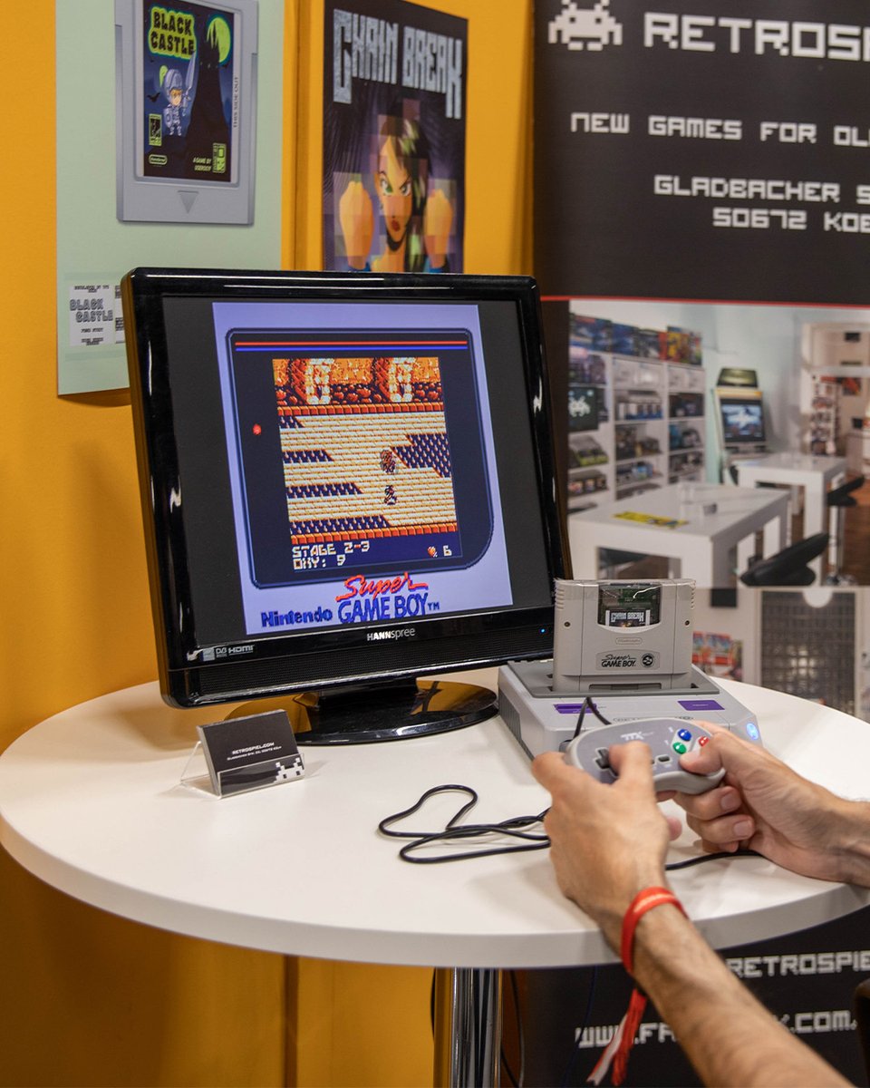 gamescom's tweet photo. The retro area is full of retro cool. Have you checked out the retro area at #gamescom2022? https://t.co/6nnLGa9M3h