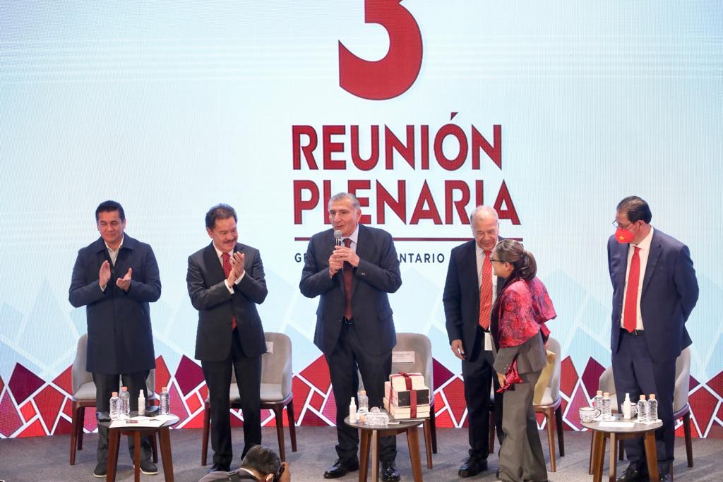 Durante la inauguración de la 3ra Reunión Plenaria del Grupo Parlamentario <a href="/DiputadosMorena/">Tus Diputadas y Diputados Morena</a> en la <a href="/Mx_Diputados/">H. Cámara de Diputados</a>, el secretario de Gobernación, <a href="/adan_augusto/">Adán Augusto López H</a>, destacó el esfuerzo de este órgano legislativo para consolidar la Cuarta Transformación en el país. 1/2