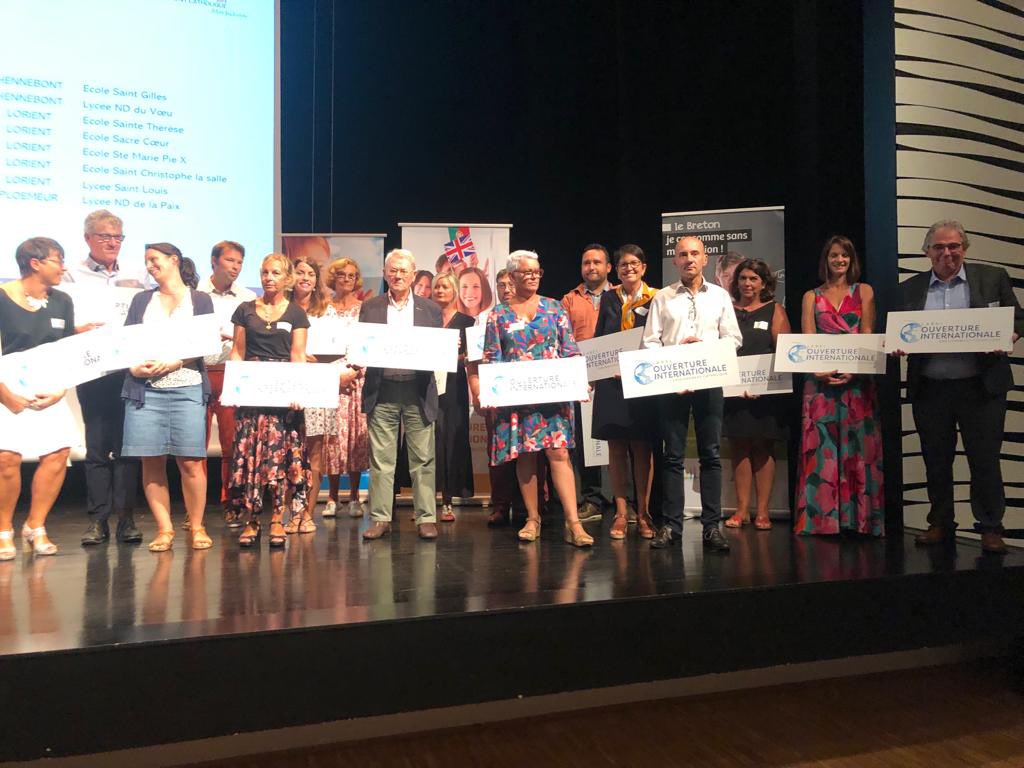 ddec56's tweet photo. Nos établissements labellisés « établissement international » mis à l’honneur aujourd’hui #international @EnsCatho https://t.co/odGhkgb0rU
