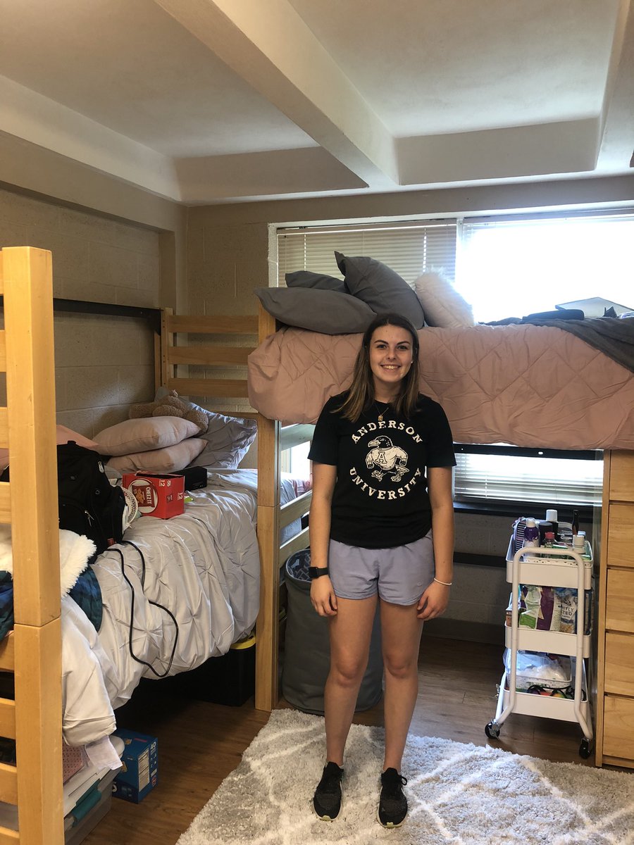 FRESHMEN ARE HERE! 🥳Here’s a look at some of our Ravens getting settled in their rooms 🥹🧡 #SoarRavensSoar