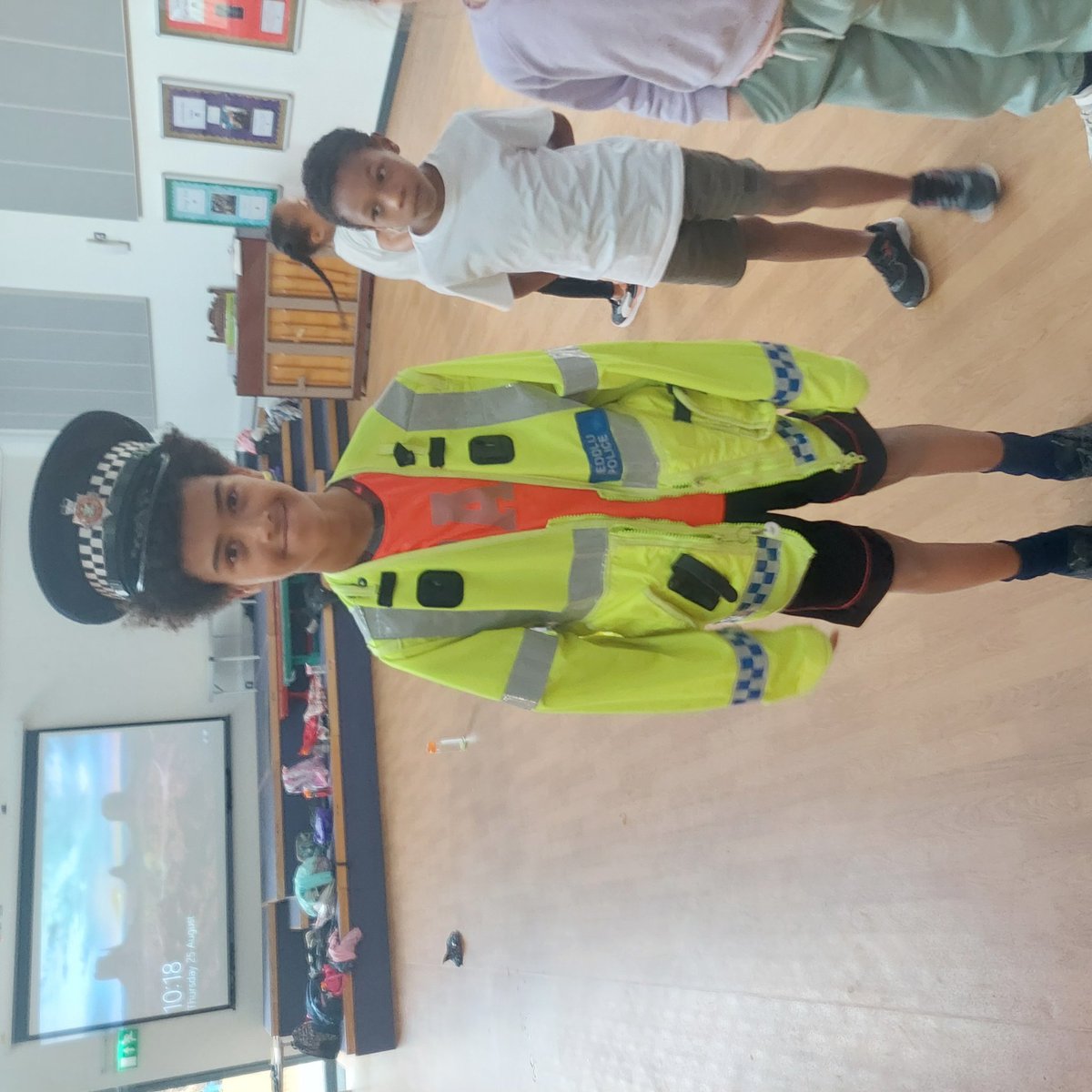 PCRachelSPO's tweet photo. @YsgolGlanMorfa we also had the big police van come down and we all took turn sitting in the back with the sirens and we also got to try on the police uniform. 
@SWPCardiff @SchoolBeat @leadschoolbeat https://t.co/V5ZuVtdvZw