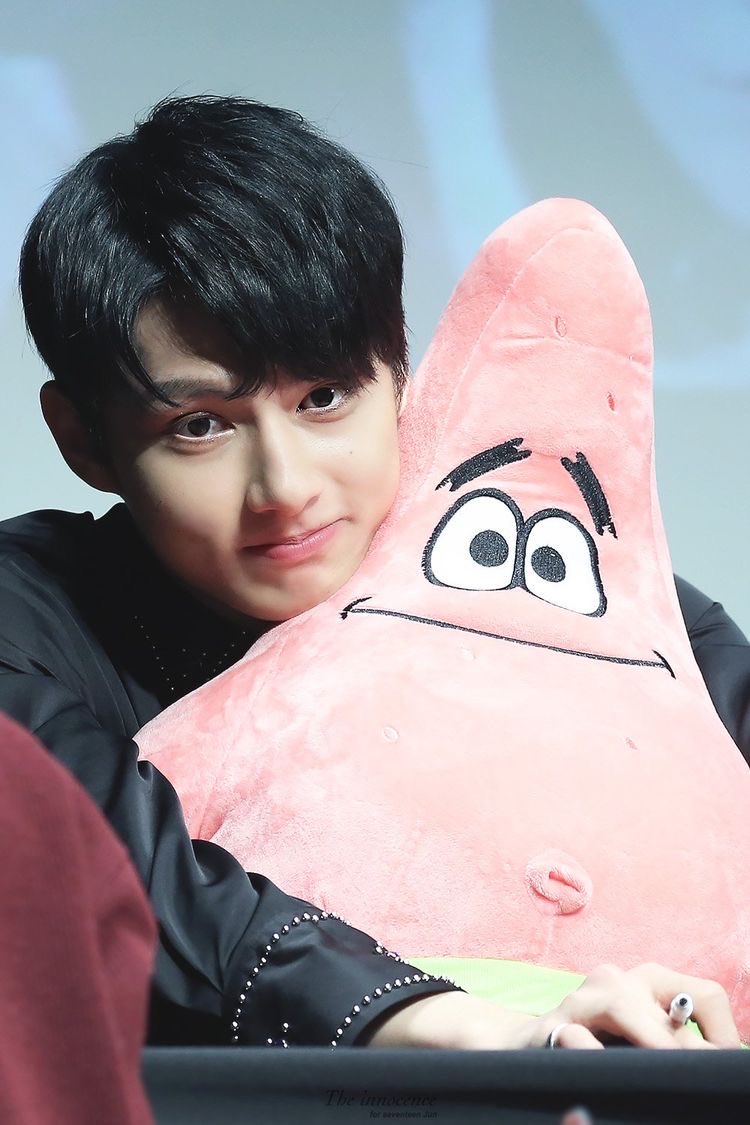 random jun (@randomjunnie) on Twitter photo 