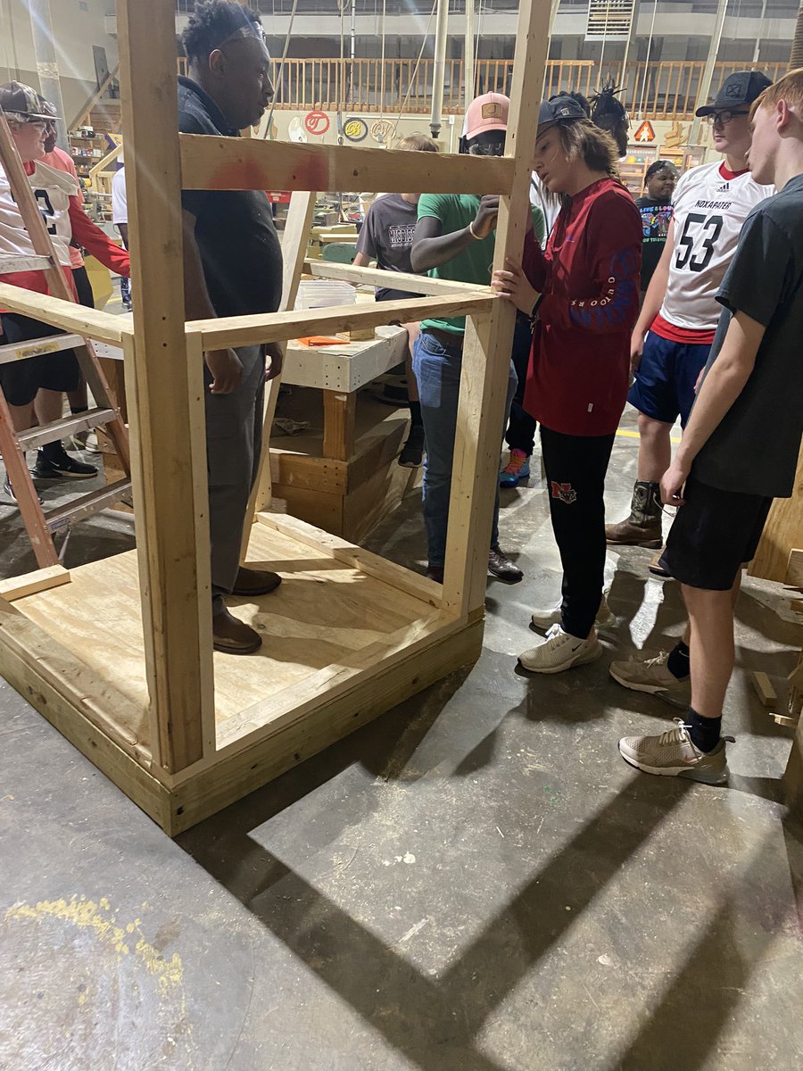 WLCTC's tweet photo. Construction students learning about measuring and framing! https://t.co/OlI8Pb8XuN