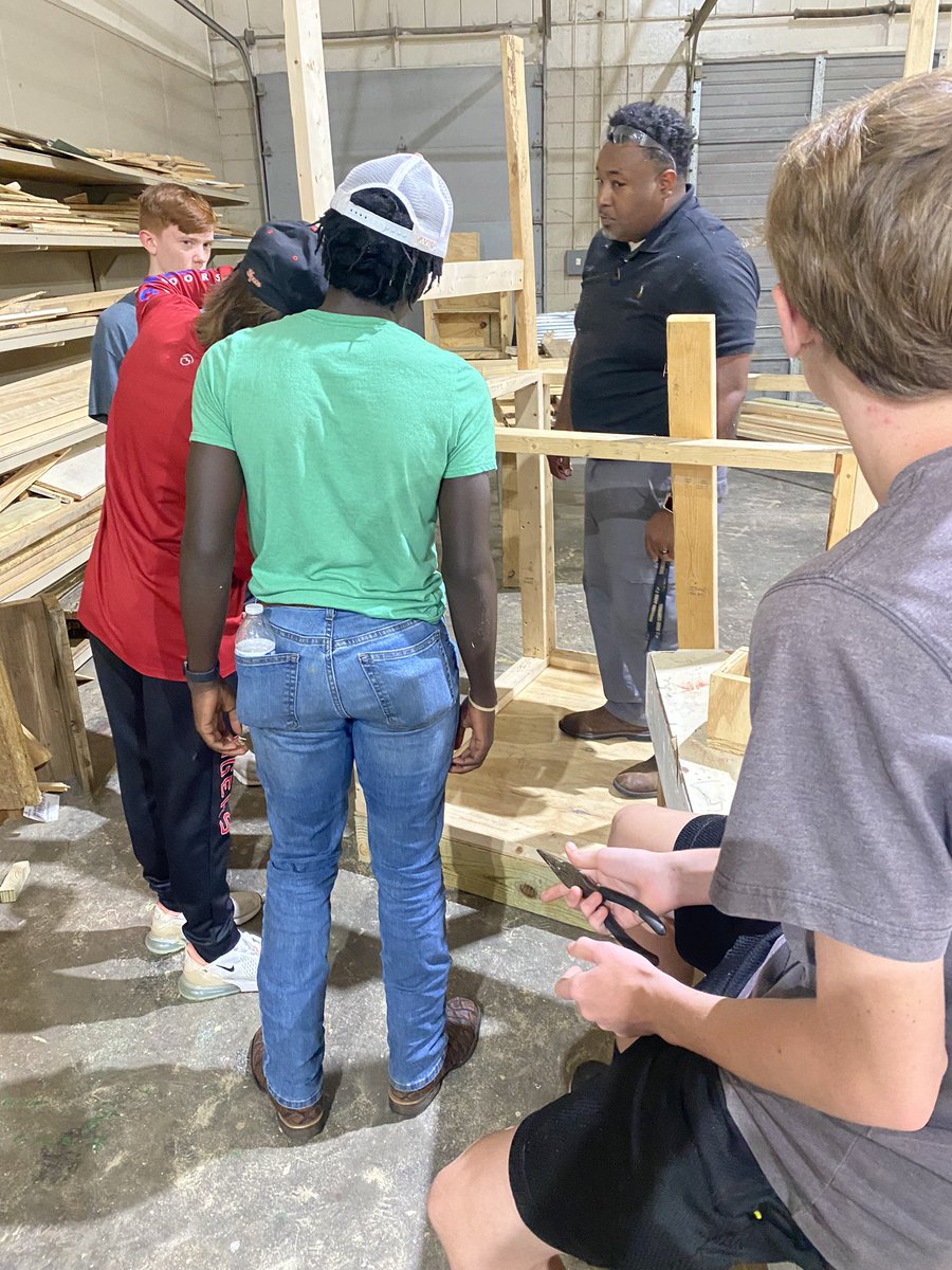 WLCTC's tweet photo. Construction students learning about measuring and framing! https://t.co/OlI8Pb8XuN