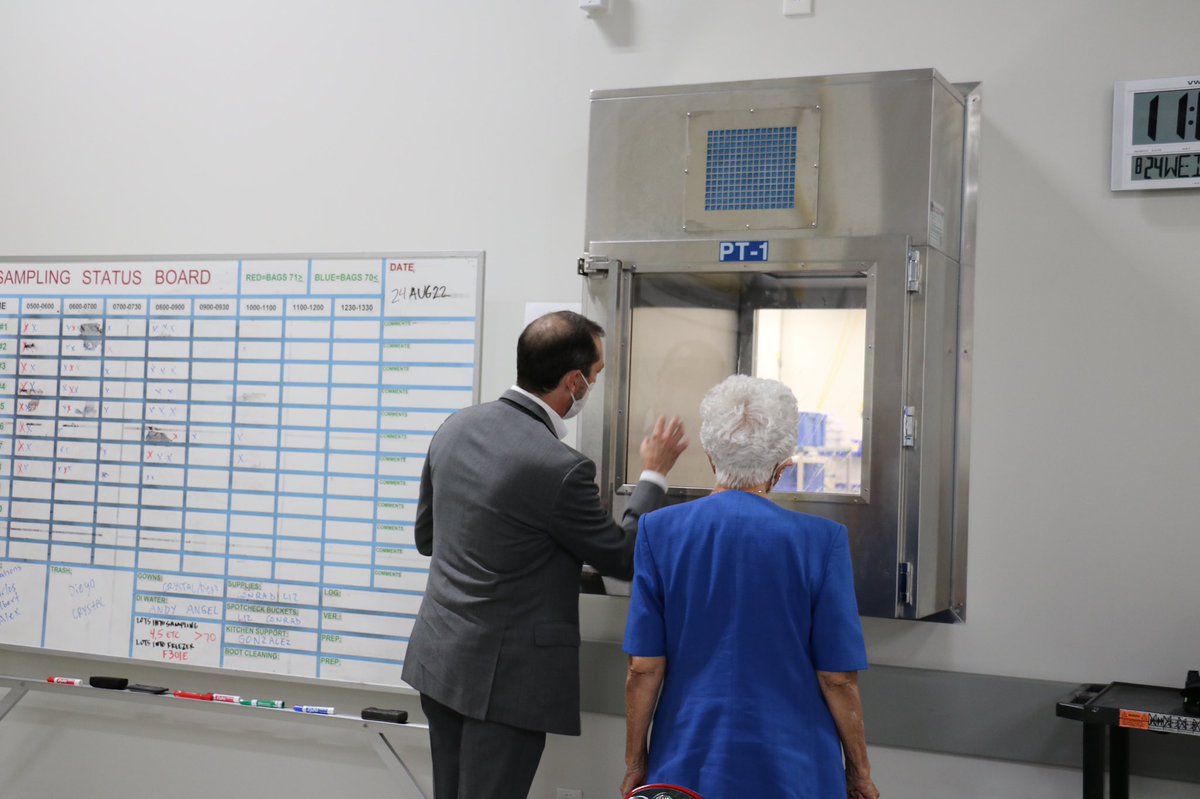 gracenapolitano's tweet photo. It was a pleasure visiting Prolacta Bioscience yesterday. Located in the City of Duarte, @Prolacta provides 100% human milk-based nutritional products to help premature infants and give them the nutrients they need to grow and develop. https://t.co/rCiudEuTGE