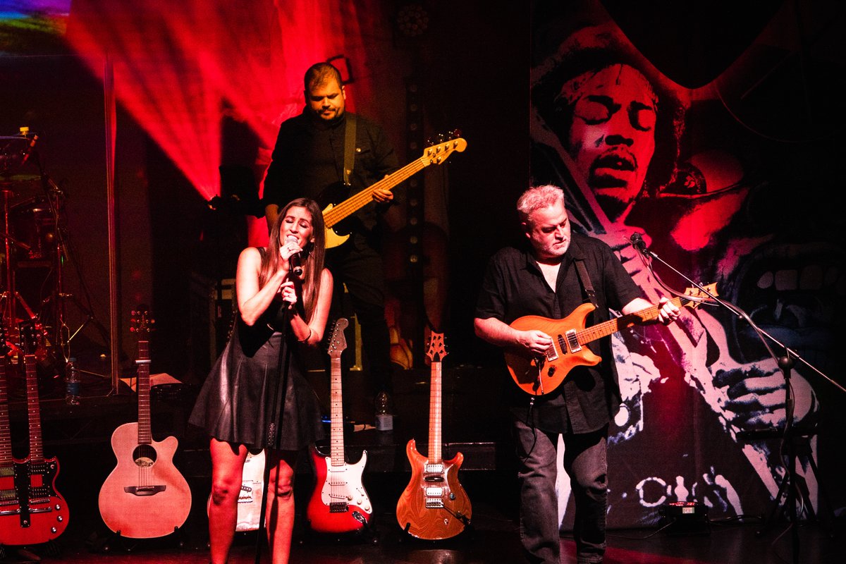 Ultimate Classic Rock show tweet media