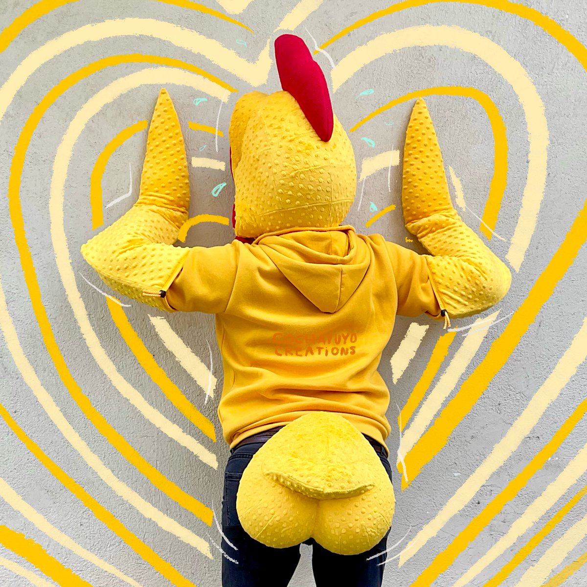 YuyoCreations's tweet photo. FOR SALE! This idiotic Rubber chicken wants to come with you! Have fun! Scream at the top of you lungs! Run around and flap those wings! cause somebody out there wants to take a bite out of ya' 😘!

#fursuitfriday #fursuitmaker #premadeforsale #rubberchicken https://t.co/CVnU9GA63t