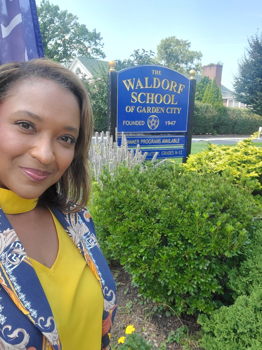 LiveNdala's tweet photo. Extremely excited to be heading out in a few minutes to present a Critical Thinking session to the Leadership Circle of The Waldorf School of Garden City here in New York! Also overjoyed that the weather here in NY is similar to home in Orlando, minus the moisture. :-) #NdalaLive https://t.co/46xVwVtkRf