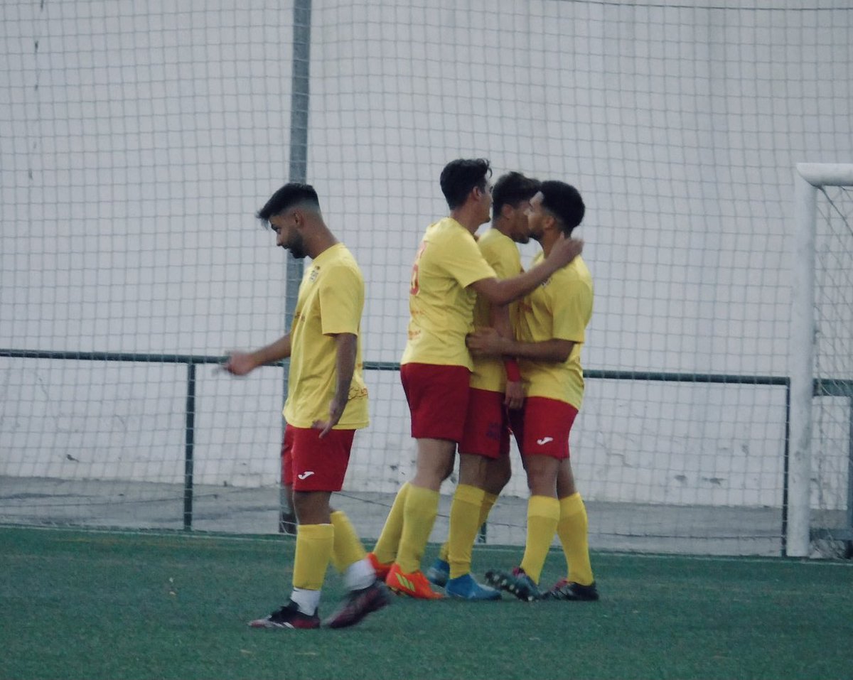 udlosmolares's tweet photo. Hoy es diferente, ¡hoy es día de partido! 😏🚀 https://t.co/j7d15QfsoH