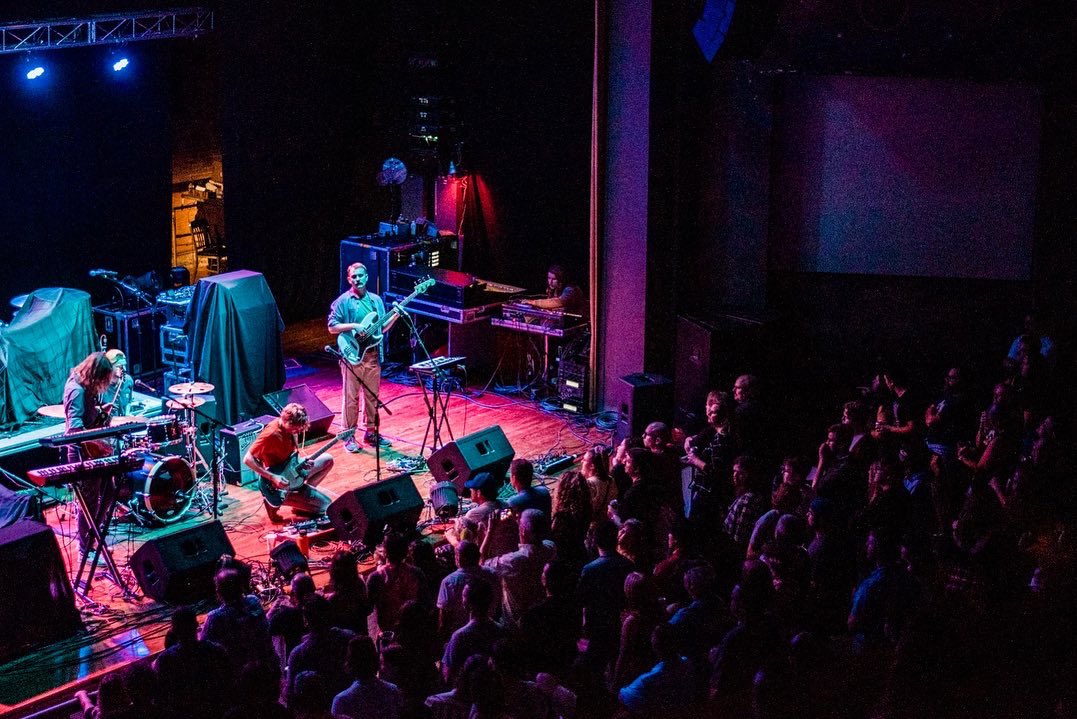 kidcomputerband's tweet image. HUGE thanks to LFK and co and for coming out to the show. Thank you @SSPU for having us.
⁣⁣
Sat. Sept. 3 with @TheSlutsBand @CreepyJingles @recordBar come hang with us 🥂 ⁣⁣
⁣⁣
Thank you to our dear friend @haleyfleisner for the sick photos