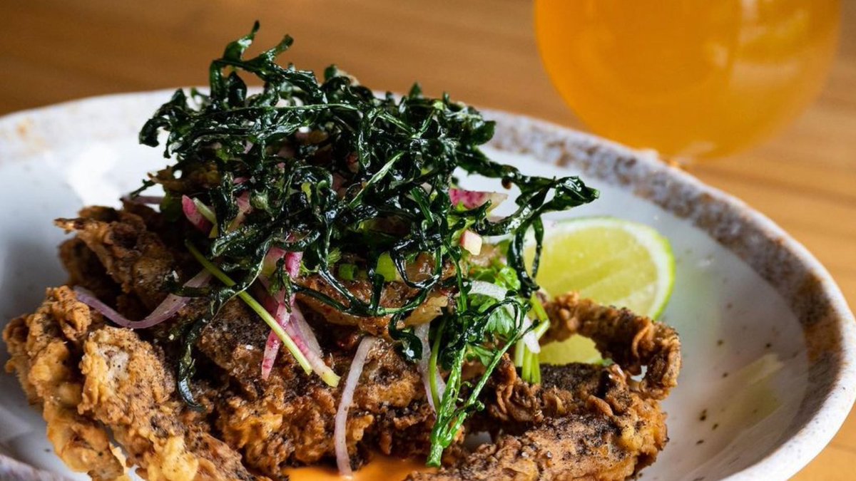 PaddockPointe's tweet image. This Saturday, @jailbreakbrewco is hosting a spicy Food Festival! They'll have a special food menu, savory beer and cocktails, tons of hot sauces, Ridge Hots pepper farm, and an amateur hot sauce contest! Learn more: bit.ly/3T2jCDy #LaurelMD #shoplocal #eatlocal