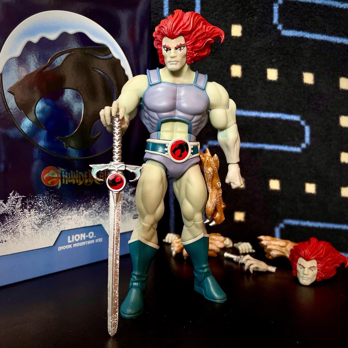 StryderWolfe's tweet photo. Hook Mountain Ice Lion-O! ๐ฅถ My first ever SDCC exclusive toy. ๐
#ThundercatsThursday
#Thundercats #toys #LionO #HookMountain #super7 #super7ultimates #SDCC https://t.co/wCKjZb307s