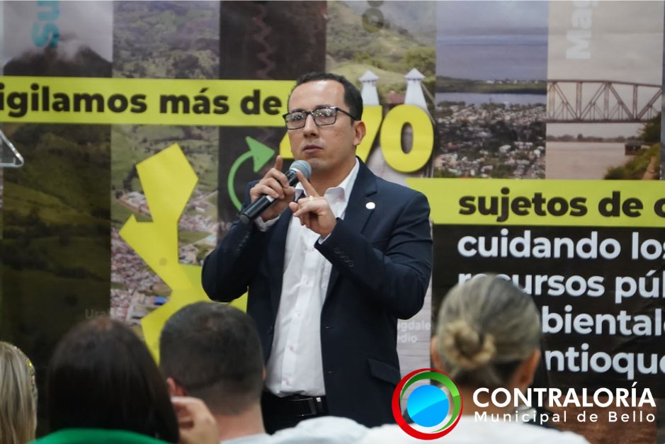 ContraloriBello's tweet photo. #JuntosCuidamosLoNuestro | Nuestro Contralor Auxiliar del Proceso de Responsabilidad Fiscal y Juridicción Coactiva, el abogado Juan Camilo Velásquez Rueda, hizo parte de la agenda formativa de la @ContraloriaAnt https://t.co/WrXBJEHp20