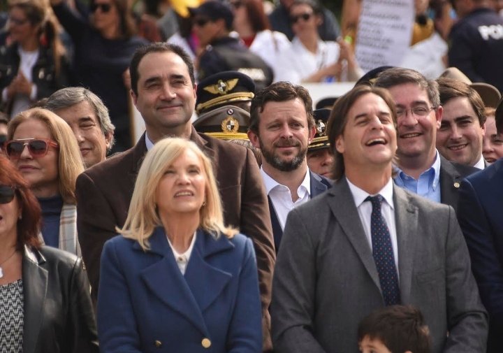niffouri's tweet photo. Participamos en la Conmemoración del 197.° aniversario de la Declaratoria de la Independencia, llevada a cabo en Piedra Alta (Florida). https://t.co/oKKKBImBAC