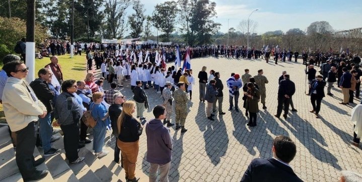 niffouri's tweet photo. Participamos en la Conmemoración del 197.° aniversario de la Declaratoria de la Independencia, llevada a cabo en Piedra Alta (Florida). https://t.co/oKKKBImBAC