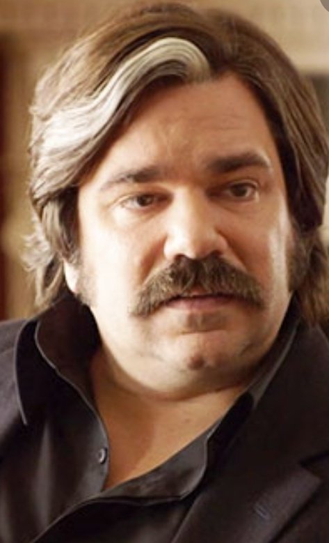 darren00carter's tweet photo. Please for the love of God @ChampionsLeague on the next draw let this excellent fellow host and compare the event, he'll inject some much needed class & sophistication not to mention sex appeal. What say you Steven aka @porksmith #ChampionsLeagueDraw #itmakessense #steventoast https://t.co/o73cb7U94s