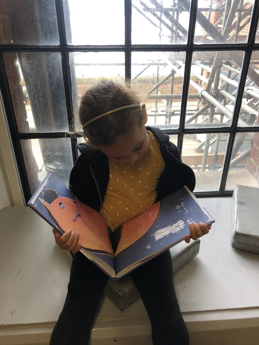 abwasaw80's tweet photo. @thingwallprima1 Emily found a quiet space to read at The Tate gallery today for her Extreme Reading Challenge. We really enjoyed the book she chose - would you pick hands or hooves? https://t.co/w8bE4LYD1U