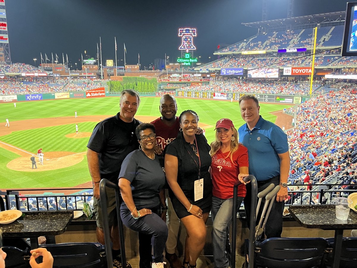 PhillyPAL's tweet photo. #PALNightAtThePhillies at
@PhilliesCBP
was a roaring success! We are so grateful to all the sponsors, celebrity guests, and the
@PhillyMayor
for making sure our PAL kids had a fun and safe time. #PAL #Phillies #PalNight https://t.co/A143KKBJjn