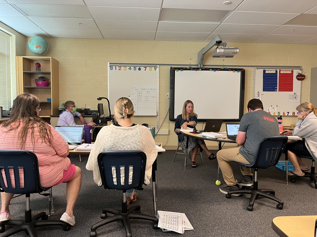 PrincipalRfcps's tweet photo. Hard at work with 3rd grade teachers unpacking math standards! Fourth grade had their session this morning @CMESLions “Power of the Pride, Together we #ROAR”@JDaughertyFCPS @MrsDrake_FCPS @FCPS_Wilson @FCPS_CMES_AP https://t.co/fAqpyHNQlx