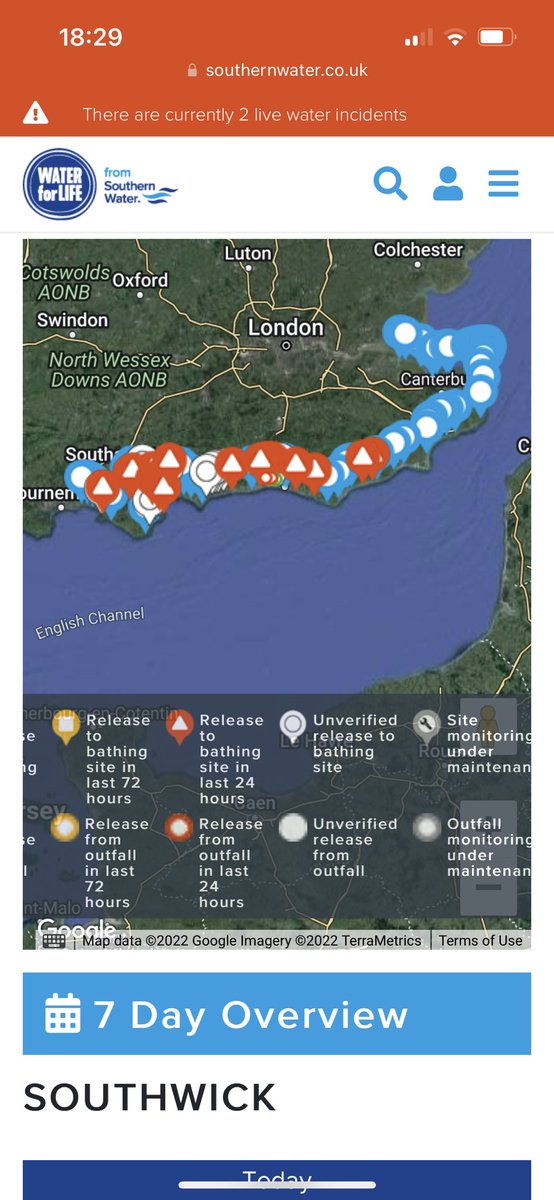 HugoSAS's tweet photo. Standard bank holiday ‘preparation’ of local beaches with a special layer of #sewage courtesy of @SouthernWater #SewageScandal @SOSWhitstable @Feargal_Sharkey @sascampaigns https://t.co/Pi3Oyzm4uc