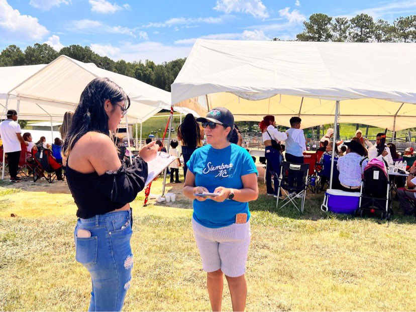 SiembraNC's tweet photo. From Pitt to Wake to Randolph, our team has been OUT registering Latinx voters and talking about upcoming elections. 
.
.
.
#conysinpapeles #latinxvote #ncpol #sinmiedoalexito https://t.co/qLGUpySZ1H