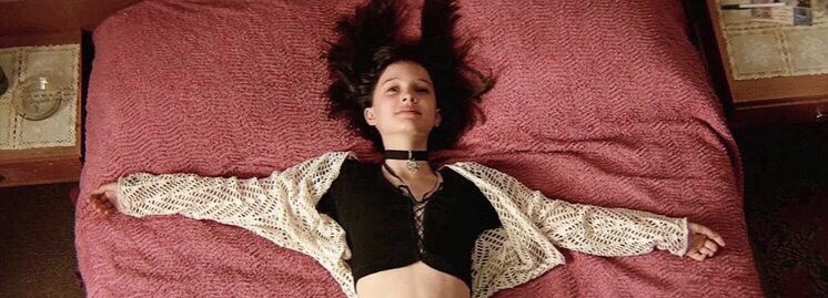 Birbirine ihtiyacı olanlar özenle uzak duruyor birbirinden Mathilda.