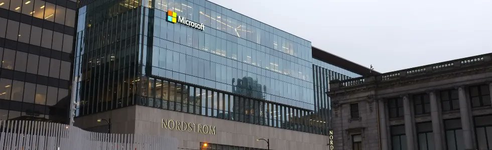 KDefended's tweet image. Shopping for a Platform as a Service (PaaS)? Learn the difference between using Azure and Amazon Web Services (AWS). buff.ly/3QRL0ly #AzurevsAWS #BestPaaS