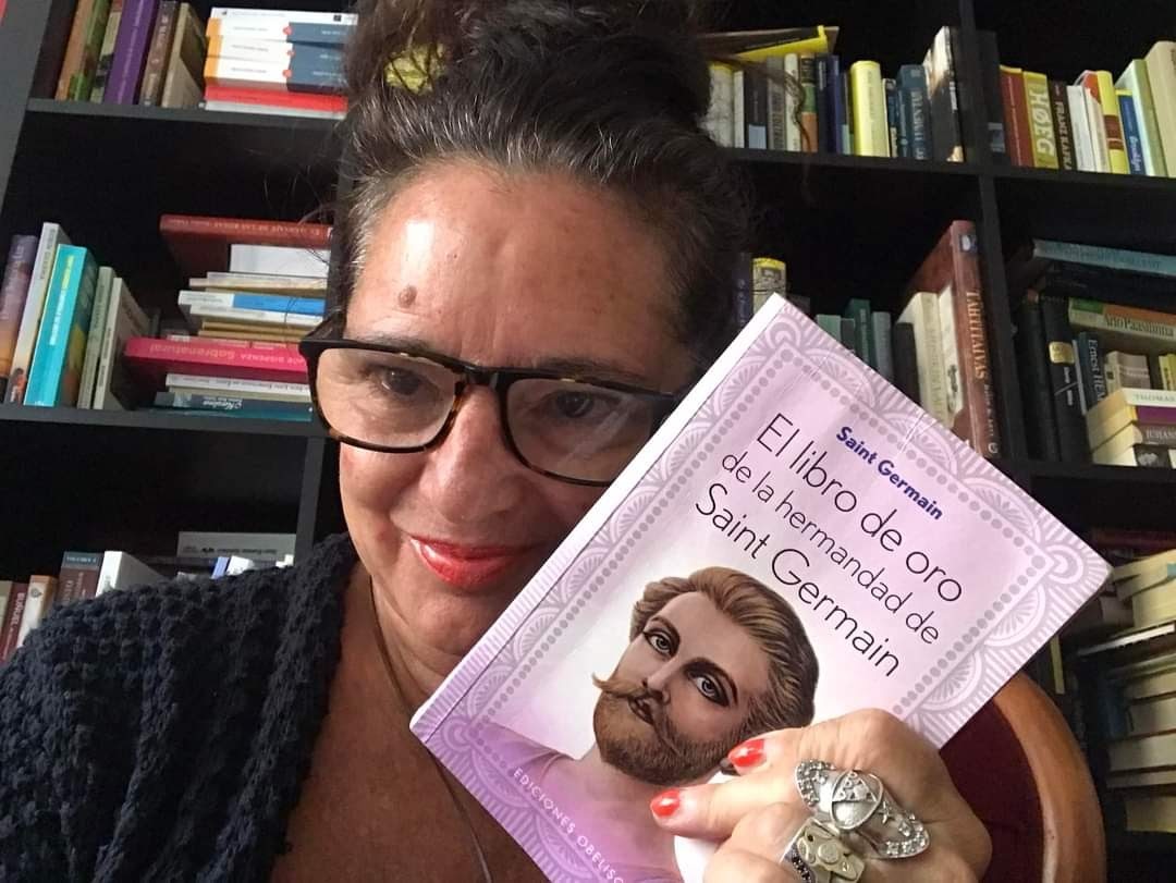 cintahermo's tweet photo. CINTA HERMO LEE A SAINT GERMAIN
Un nuevo episodio leyendo a Saint Germain, capítulo 2 del Libro de Oro. Entra en mi canal de SoundCloud para escucharlo:https://t.co/boaFnBQnhl
#CantautoraCuántica #FlamencaConsciente #ExpertaEnMúsicasDelMundo #16discos #ConciertosEn22países https://t.co/WcqIl19efI