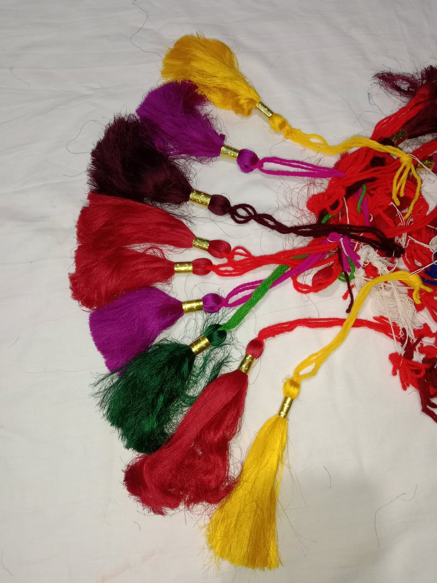 SriSarabar's tweet photo. Silkgarlands #silk #garlands #product #pavithramalai #pavithra #garland #silkgarland https://t.co/dXrPEbSleh