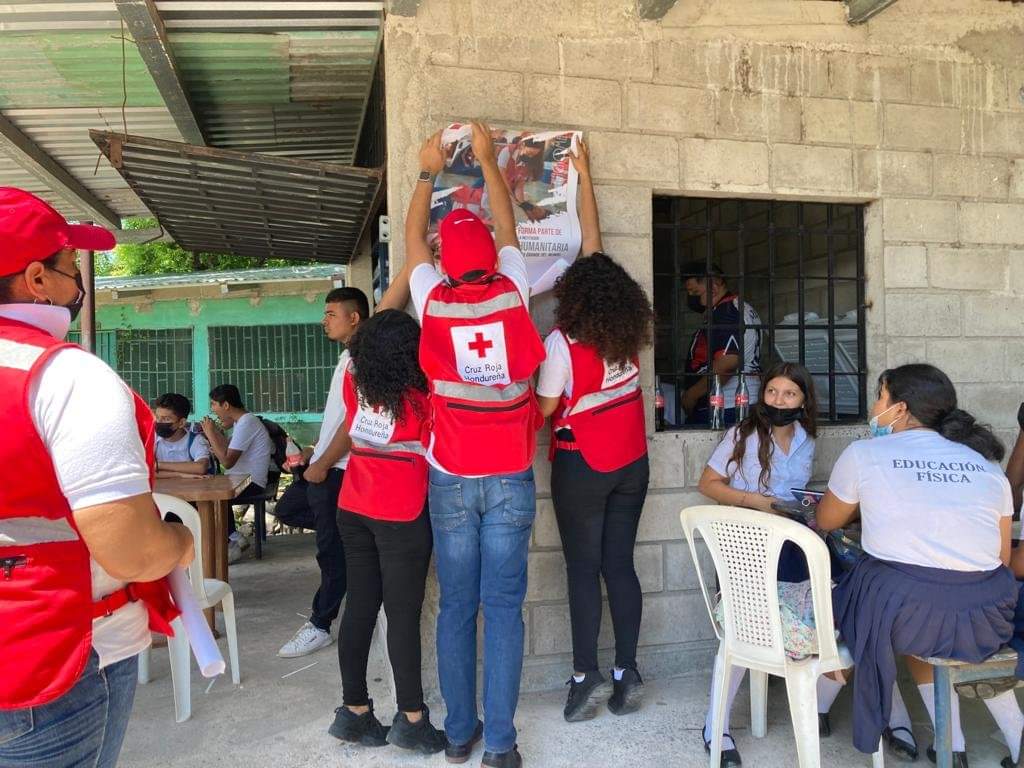 cruzrojahon's tweet photo. En #Nacaome nuestros #voluntarios de los 3 organismos auxiliares realizaron visitas a centros educativos para invitar ser parte de nuestro movimiento por medio de charlas informativas.

#EnCruzRoja #Somos+ https://t.co/lJ8aq3OBfr
