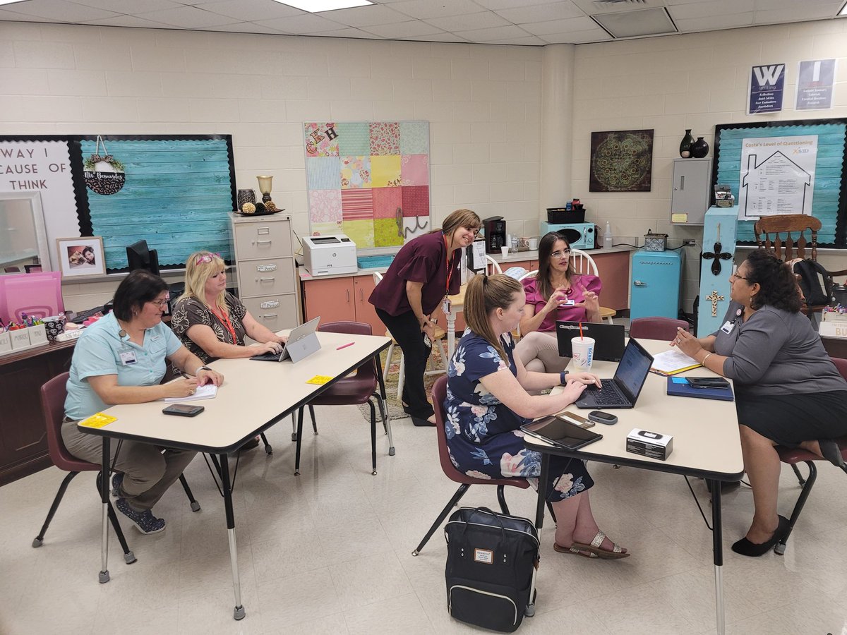 mandietoya's tweet photo. Great things happening now at Grant MS! Multiple departments coming together with our Carnegie rep, Kaitlyn Miller, brainstorming ideas and tips to increase student success!! #longlivemath @CCISDIT @CCISD @GrantCudas @carnegielearn @lauriegomezzz @AmandaC96899687 @BLG05 https://t.co/JxShywmrLs