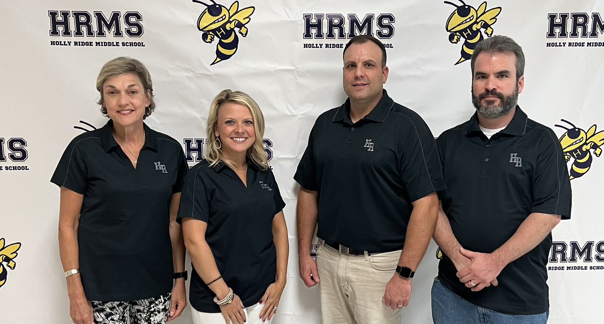 HollyRidgeMS's tweet photo. New faces in 6th grade add to an already top notch team. #VisionofChange https://t.co/ZKtYr9Vczl