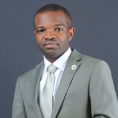 BukundikaS's tweet photo. RDC-Communiqué d la @fecofa_kinshasa n•LNF/002/2022 du 23 août 2022: Confusion sur l’équipe qui va représenter la zone Est entre #AS_NYUKI & le #FC_DYNAMIQUE.L'hon @PrMatofali alerte le @GouvNordKivu ds 1correspondance pr que le match d barrage entre les 2 équipes soit organisé https://t.co/HXYQ03K6el