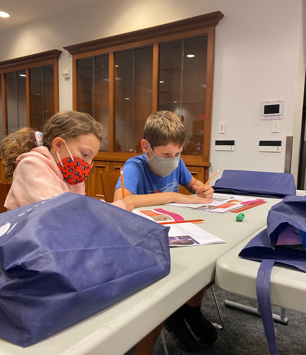 GLScienceCtr's tweet photo. We would like to thank our partners who received the @GSKUS #ScienceintheSummer “Be a Biologist” STEM Kits and Programming. We had a blast as we became paleobiologists and wildlife biologists! Thank you to all who helped us bring STEM into our communities. #GSKSIS https://t.co/UdRT7mI5sT
